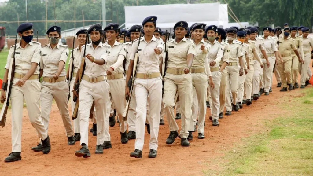 Bihar Police Constable Recruitment 2025: 19,888 पदों पर वैकेंसी, आवेदन प्रक्रिया, परीक्षा पैटर्न और जरूरी विवरण